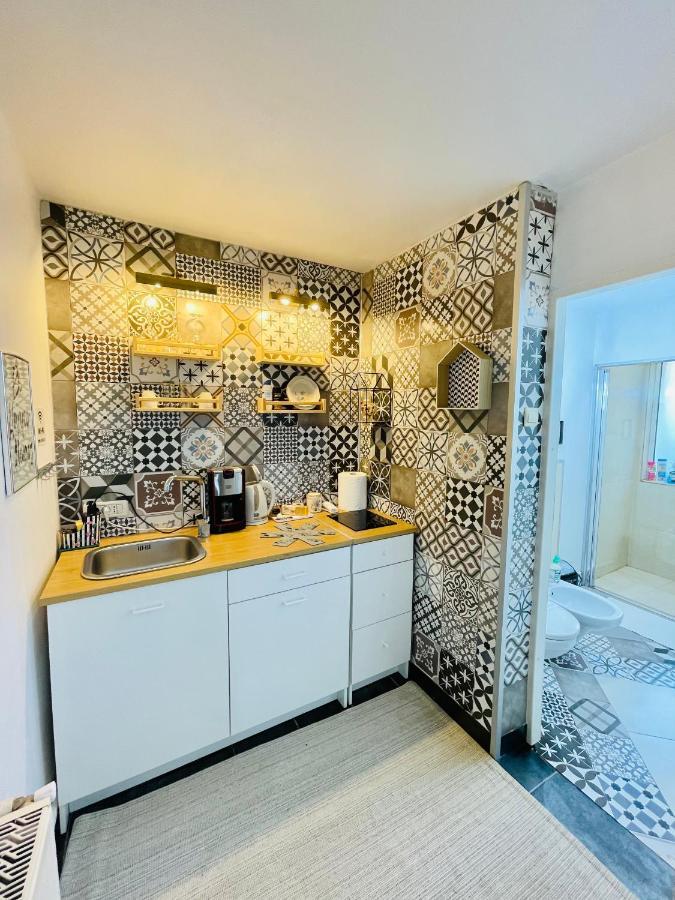 Private Place To Stay Self Check In-Nonstop- Netflix-Wifi Resita Luaran gambar